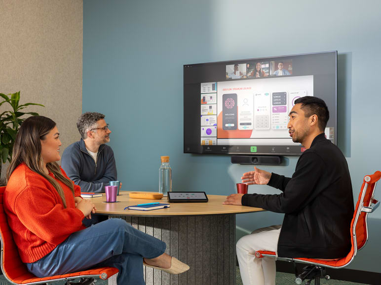 3 person hybrid meeting