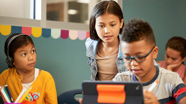 kids watching ipad