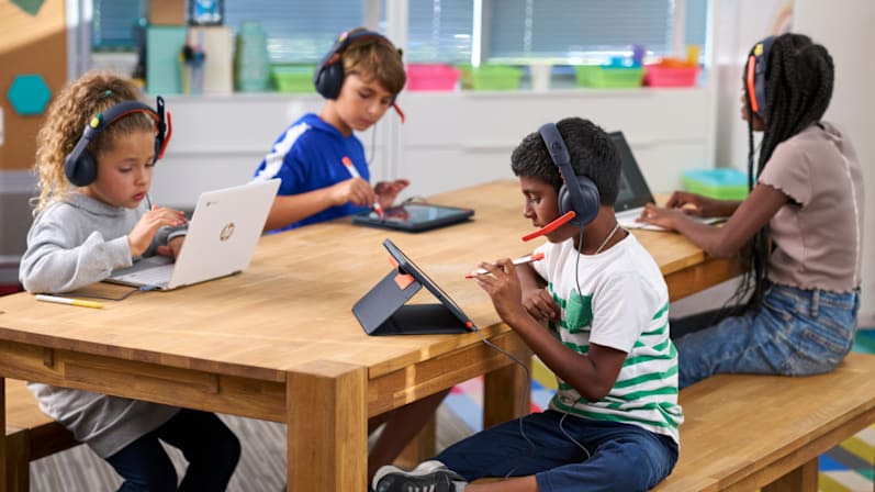 Individual learning with headsets